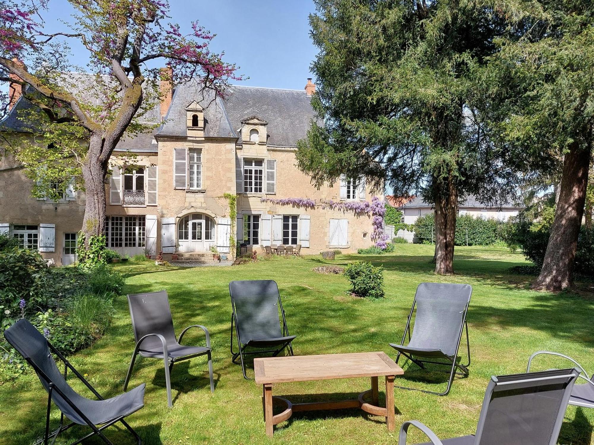 Manoir Du Bellay Acomodação com café da manhã Montreuil-Bellay Exterior foto